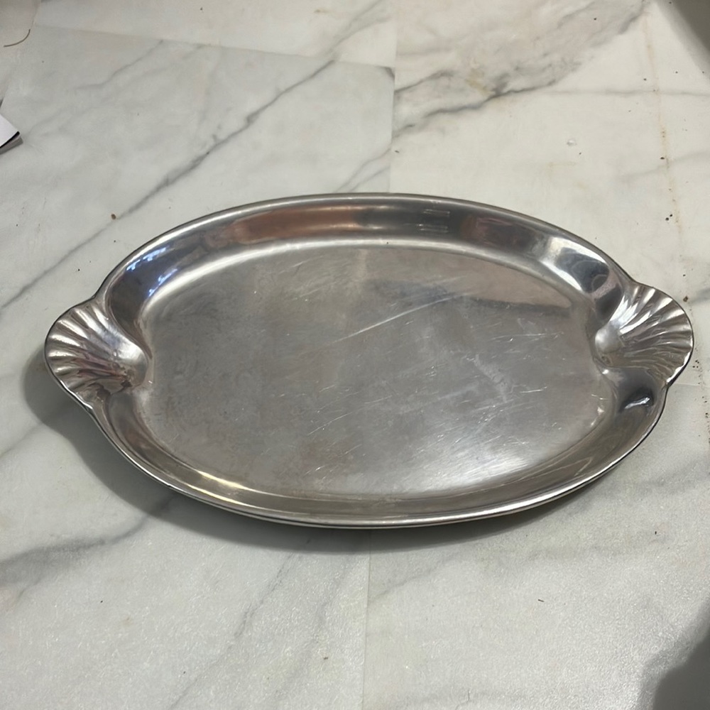 Wilton Armetele Scallop Platter